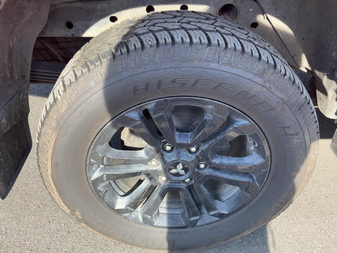 Photo '9' of Mitsubishi Triton DC Glsb 4WD 6AT Photo '9' of Mitsubishi Triton DC Glsb 4WD 6AT