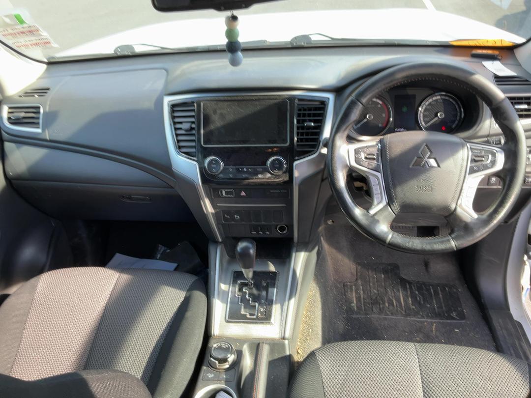 Photo '12' of Mitsubishi Triton DC Glsb 4WD 6AT Photo '12' of Mitsubishi Triton DC Glsb 4WD 6AT
