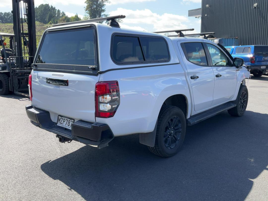 Photo '7' of Mitsubishi Triton DC Glsb 4WD 6AT Photo '7' of Mitsubishi Triton DC Glsb 4WD 6AT