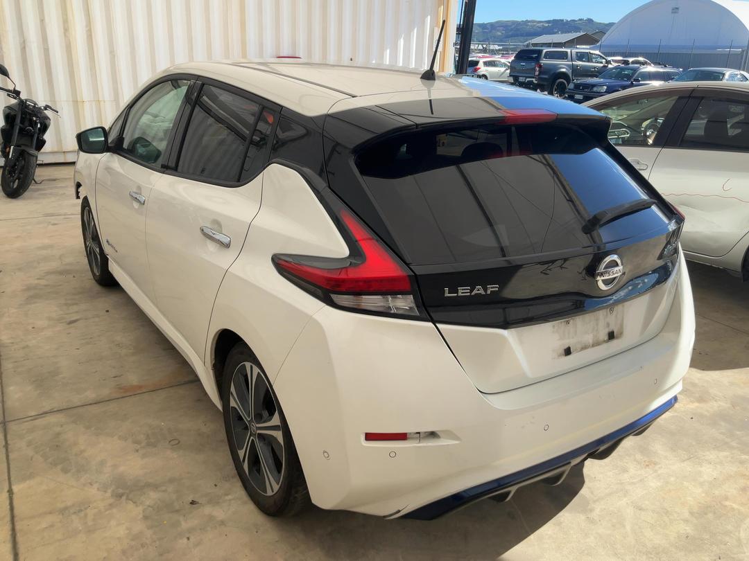 Photo '4' of Nissan Leaf