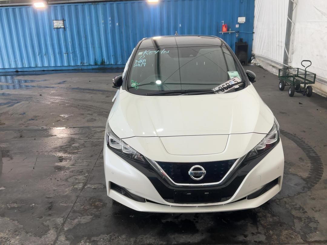 Photo '4' of Nissan Leaf