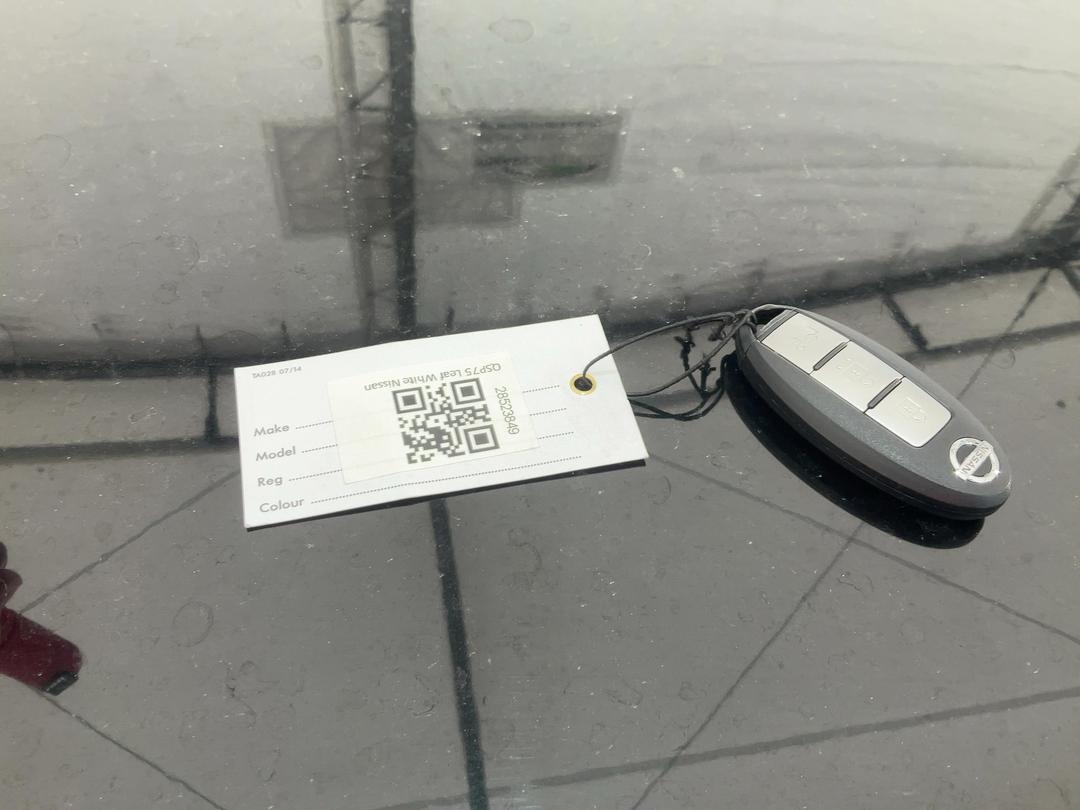 Photo '14' of Nissan Leaf