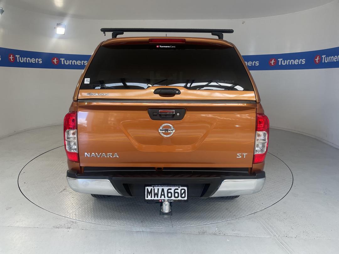 Photo '6' of Nissan Navara