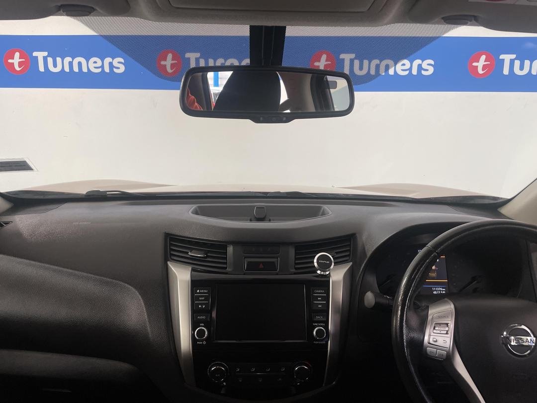 Photo '17' of Nissan Navara