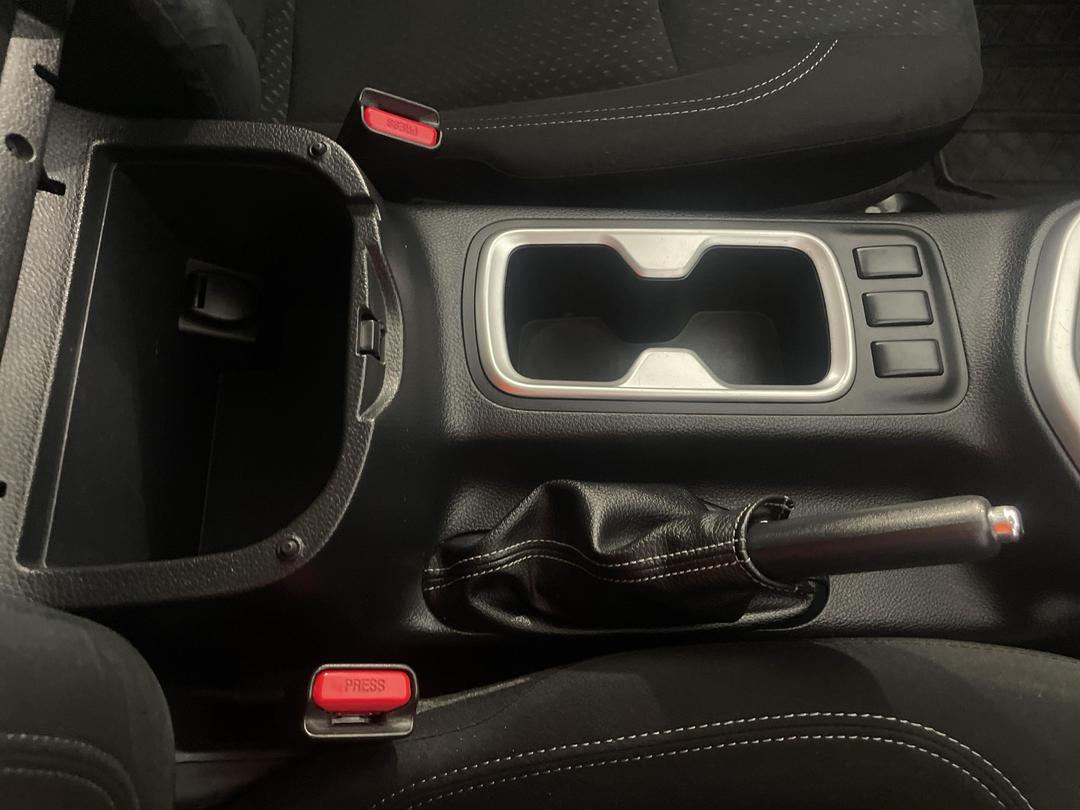 Photo '32' of Nissan Navara