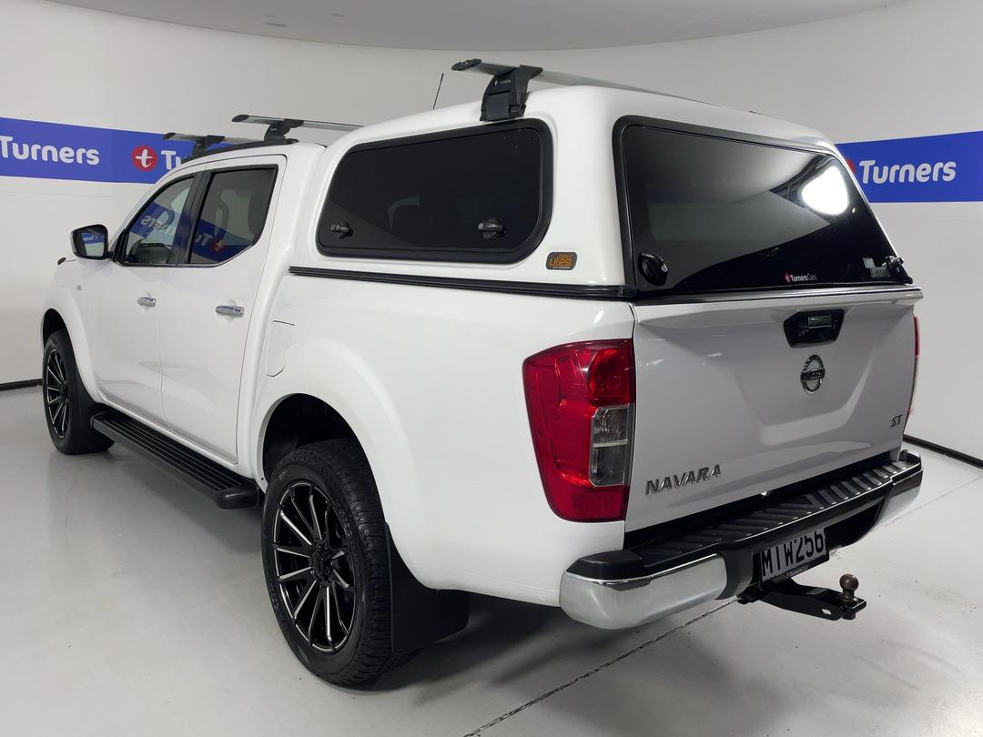 Photo '5' of Nissan Navara