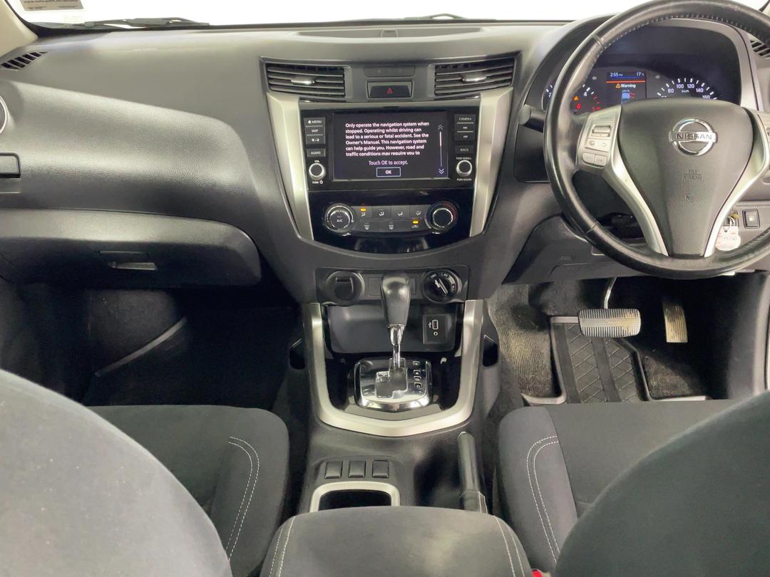 Photo '17' of Nissan Navara