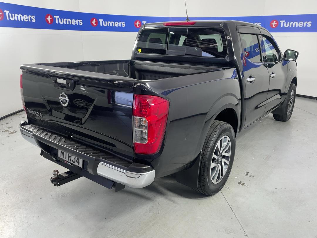 Photo '7' of Nissan Navara