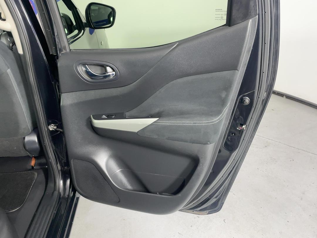 Photo '19' of Nissan Navara