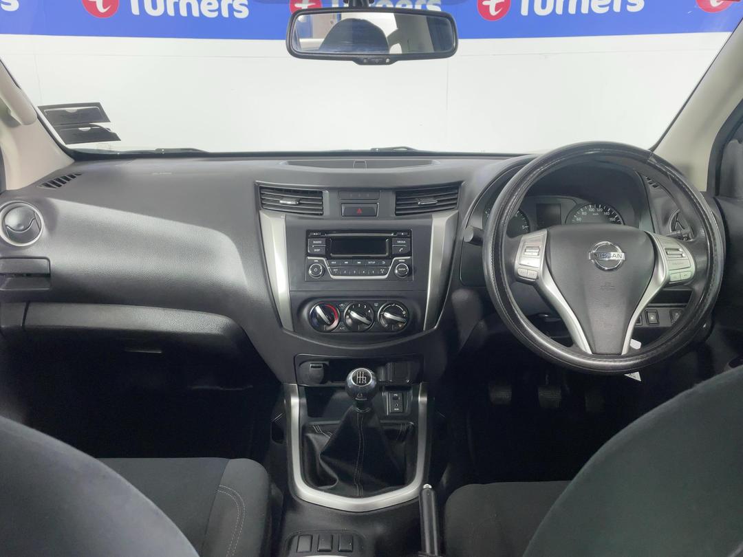 Photo '17' of Nissan Navara