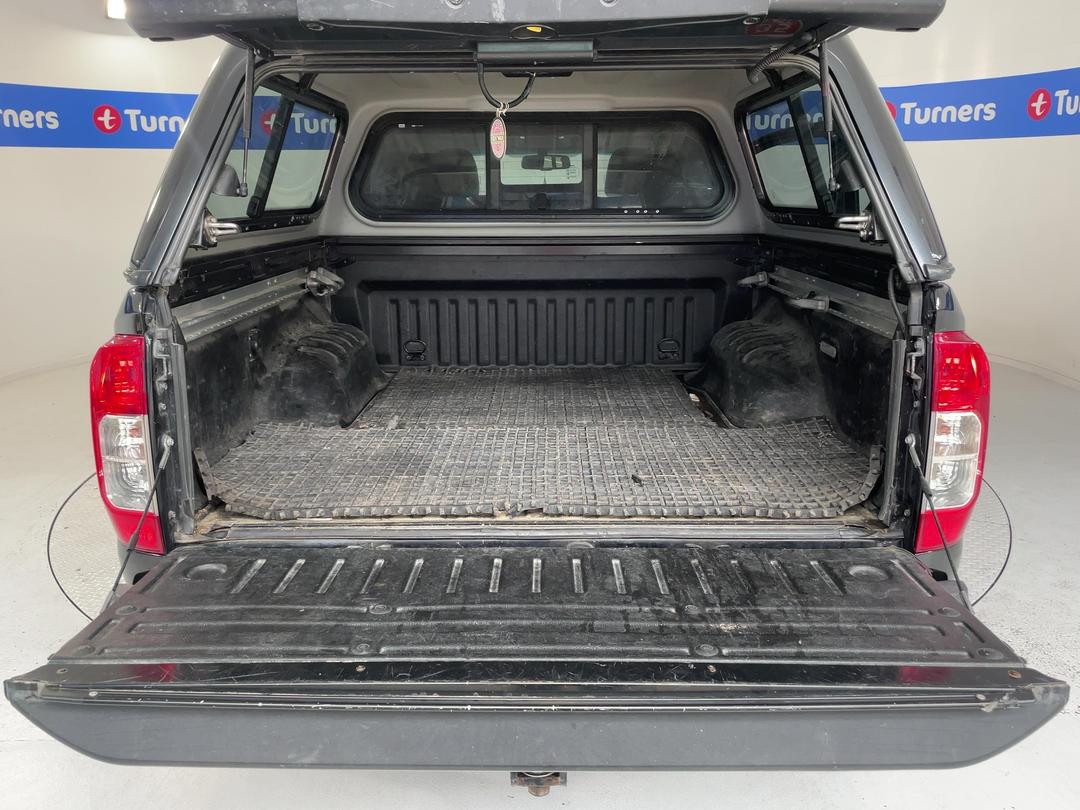 Photo '14' of Nissan Navara