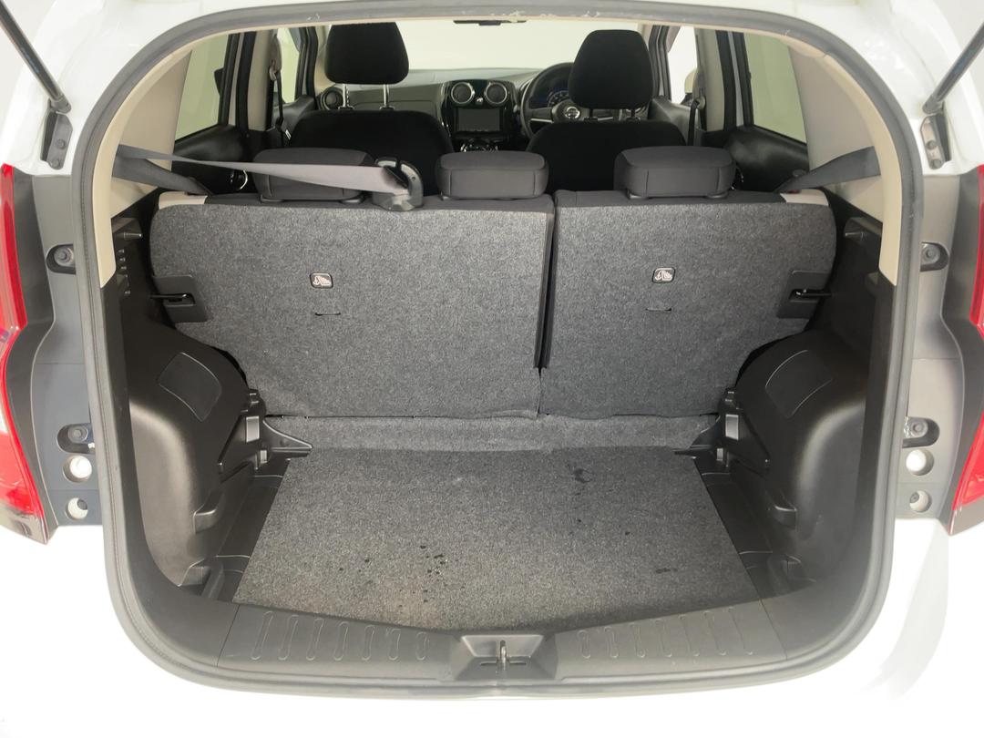 Photo '14' of Nissan Note