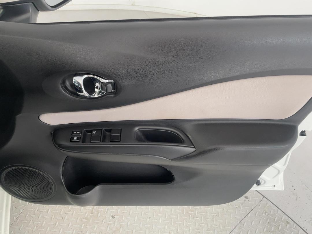 Photo '15' of Nissan Note