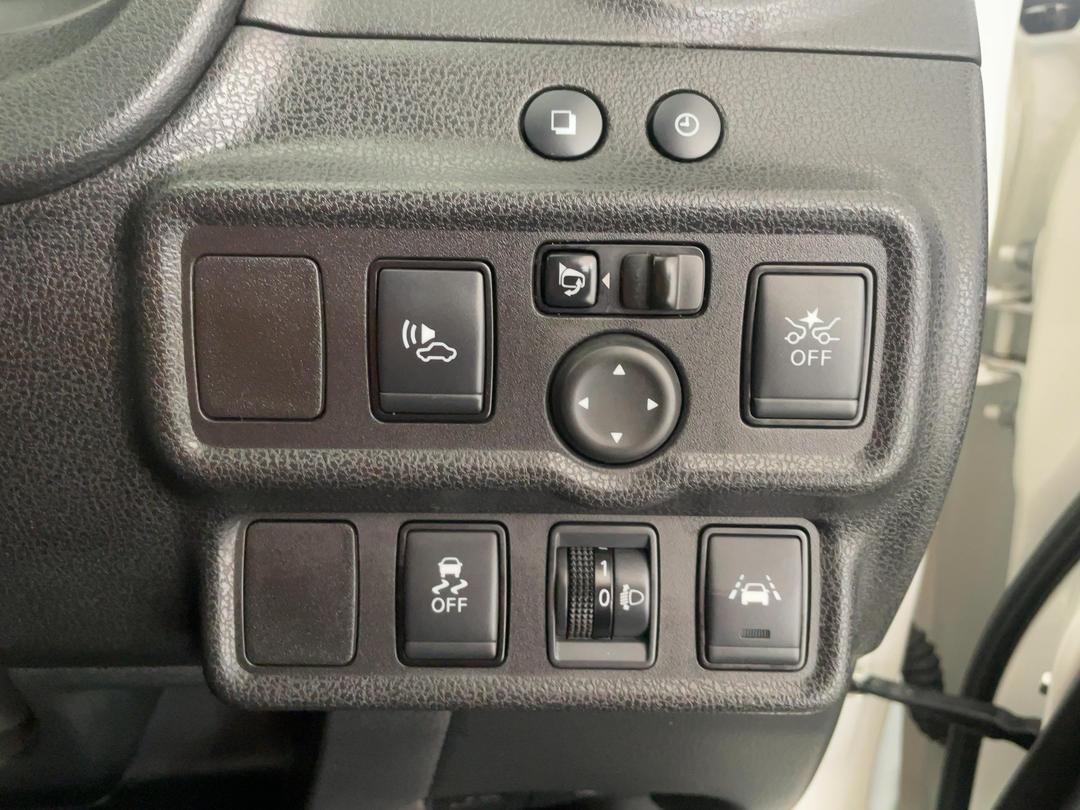 Photo '24' of Nissan Note