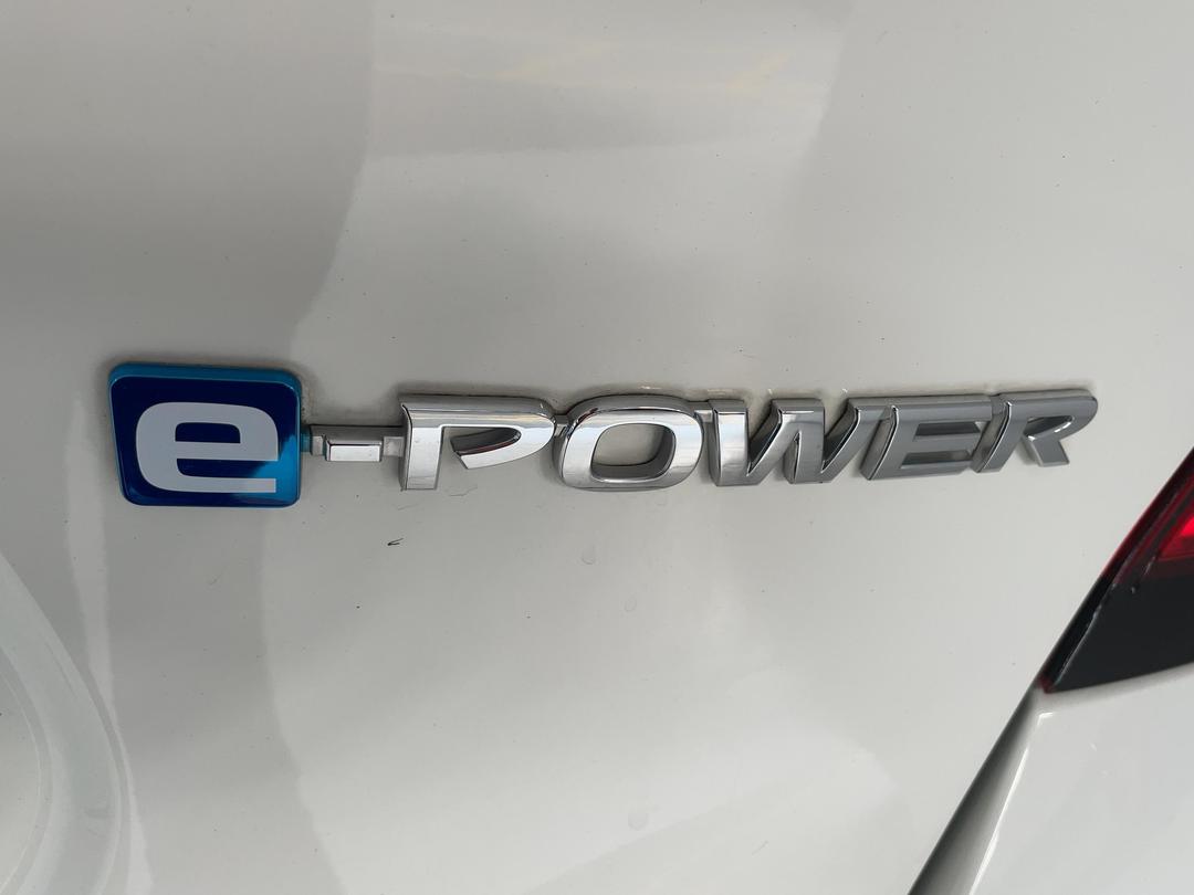 Photo '33' of Nissan Note