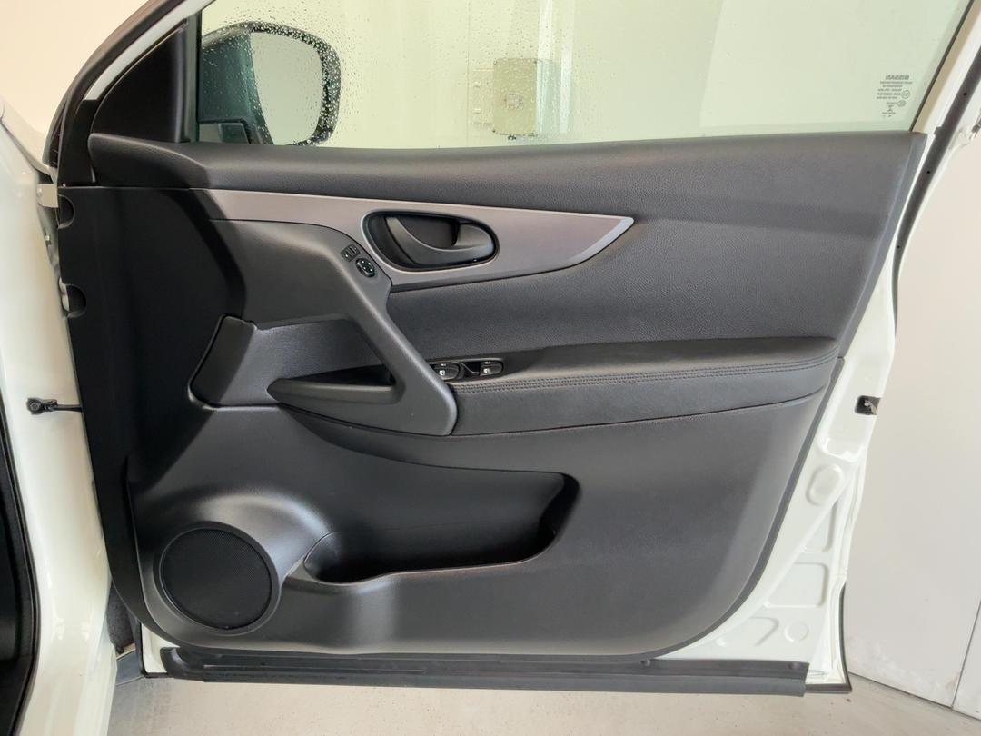 Photo '15' of Nissan Qashqai