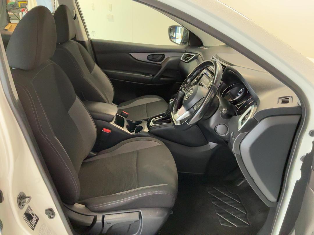 Photo '16' of Nissan Qashqai