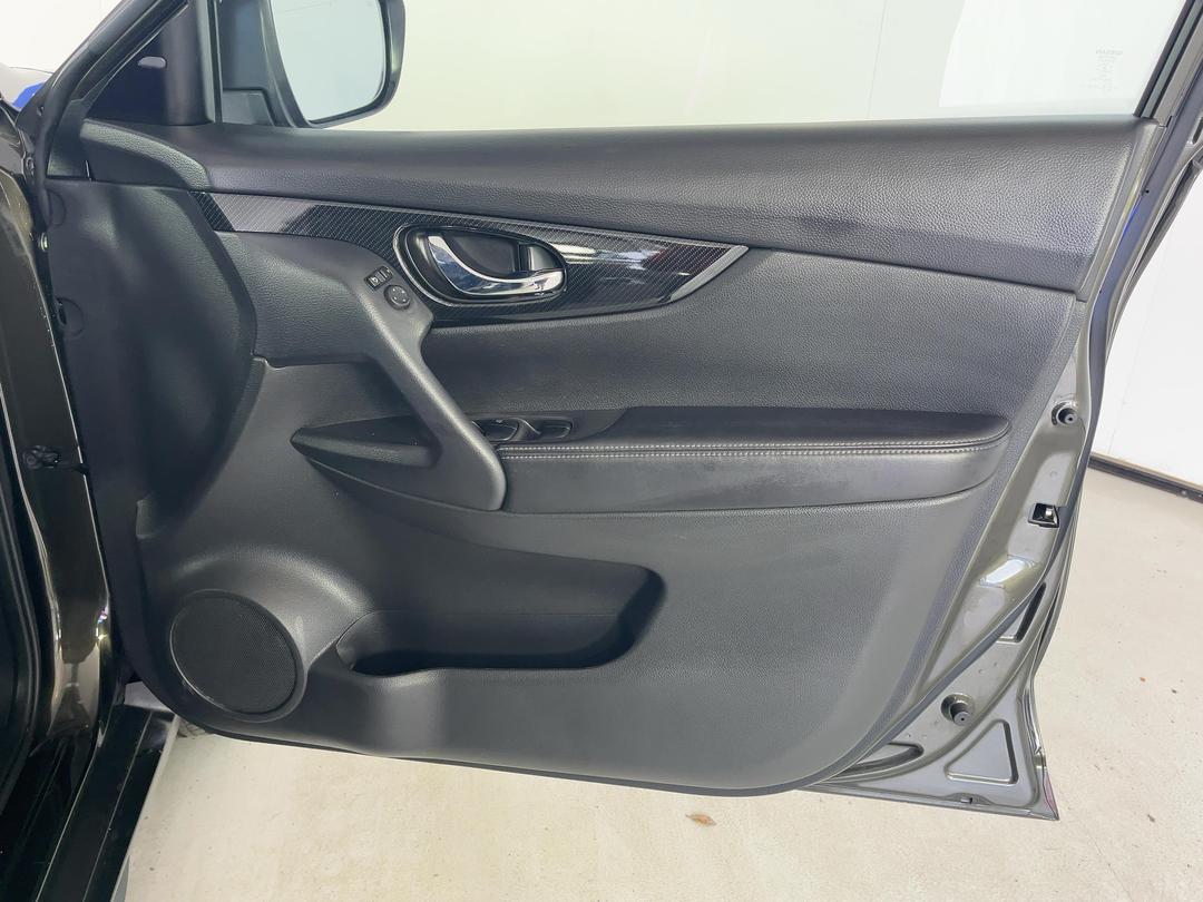 Photo '15' of Nissan X-Trail