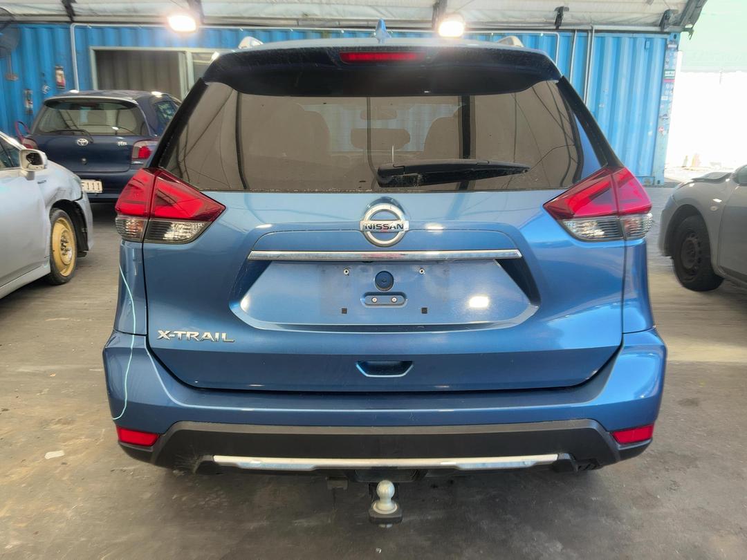 Photo '5' of Nissan X-Trail ST-L