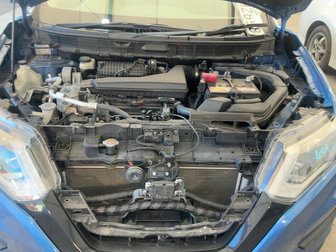 Photo '13' of Nissan X-Trail ST-L
