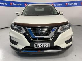 Photo '2' of Nissan X-Trail