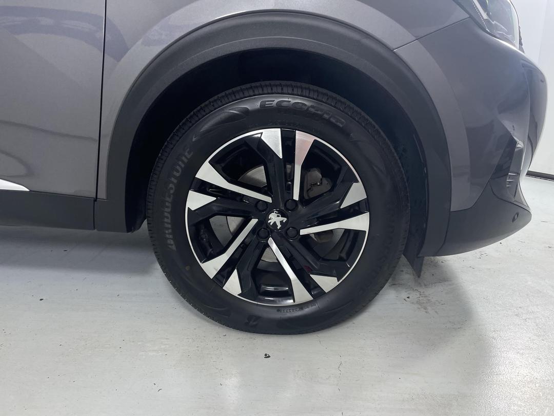 Photo '9' of Peugeot 2008