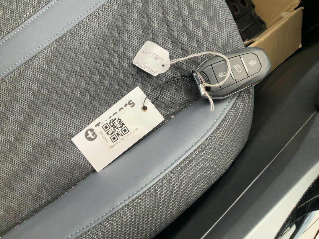 Photo '17' of Peugeot 2008 Allure