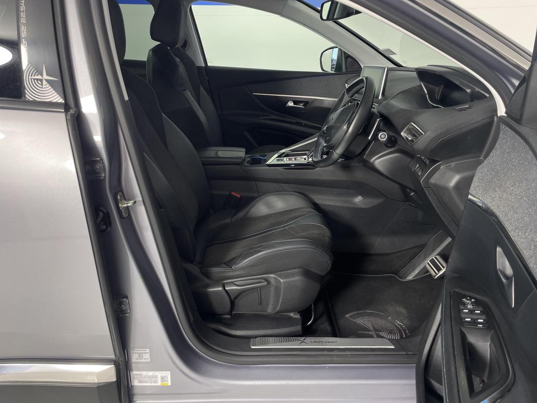 Photo '16' of Peugeot 3008