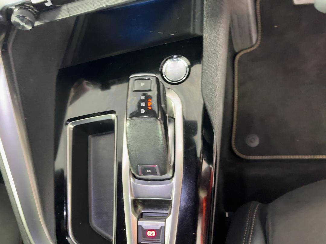 Photo '18' of Peugeot 3008