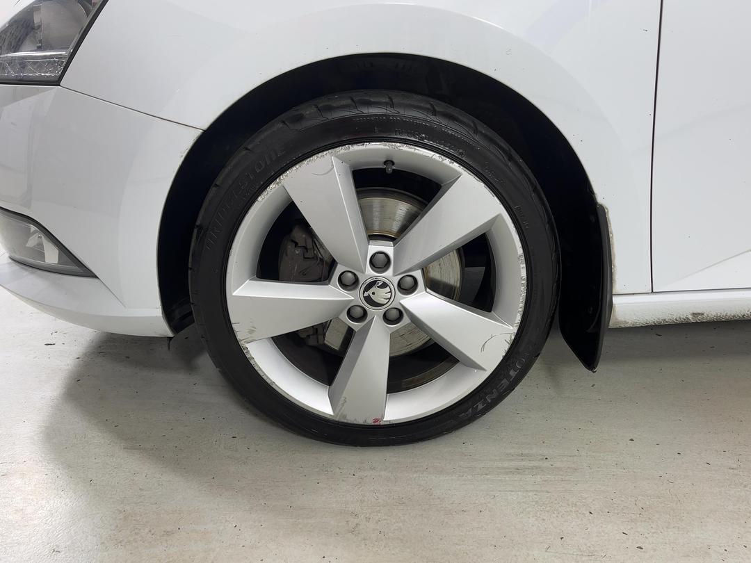 Photo '10' of Skoda Fabia