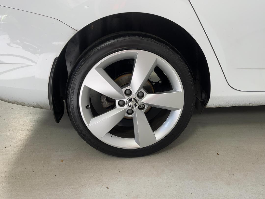 Photo '12' of Skoda Fabia