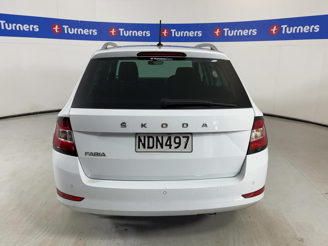 Photo '6' of Skoda Fabia