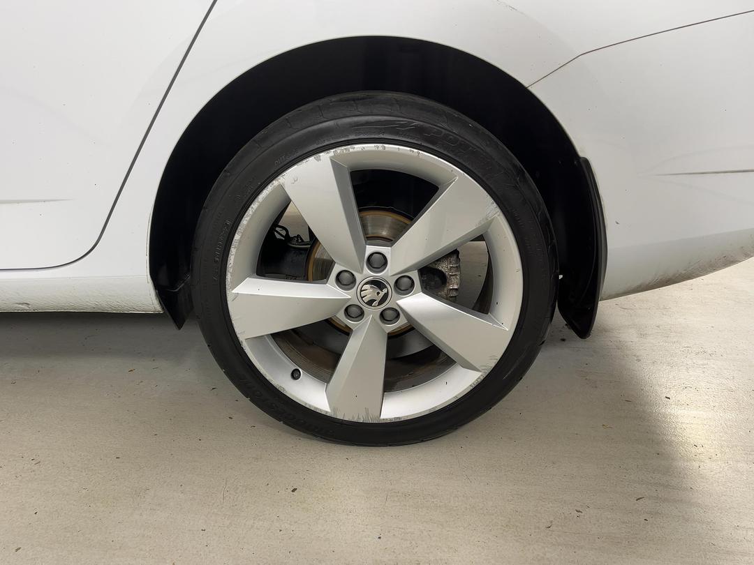 Photo '11' of Skoda Fabia