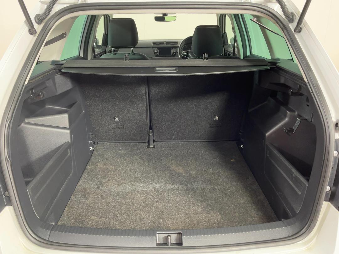 Photo '14' of Skoda Fabia