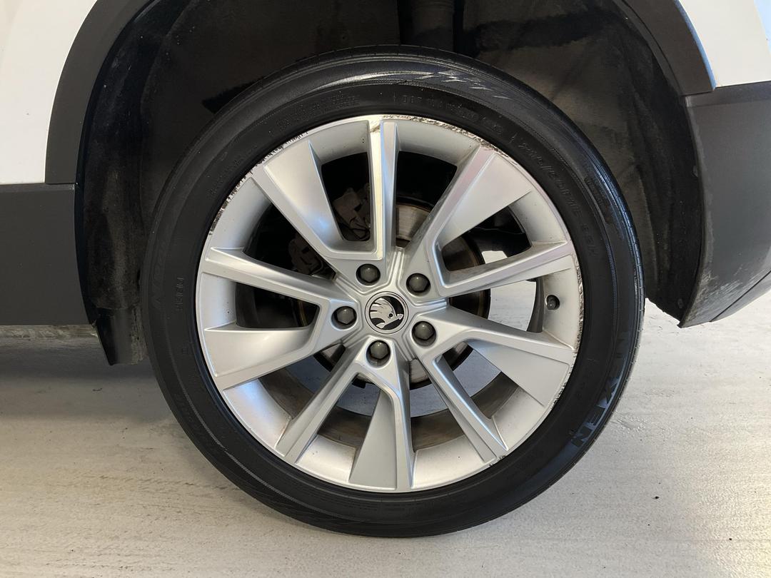 Photo '11' of Skoda Karoq