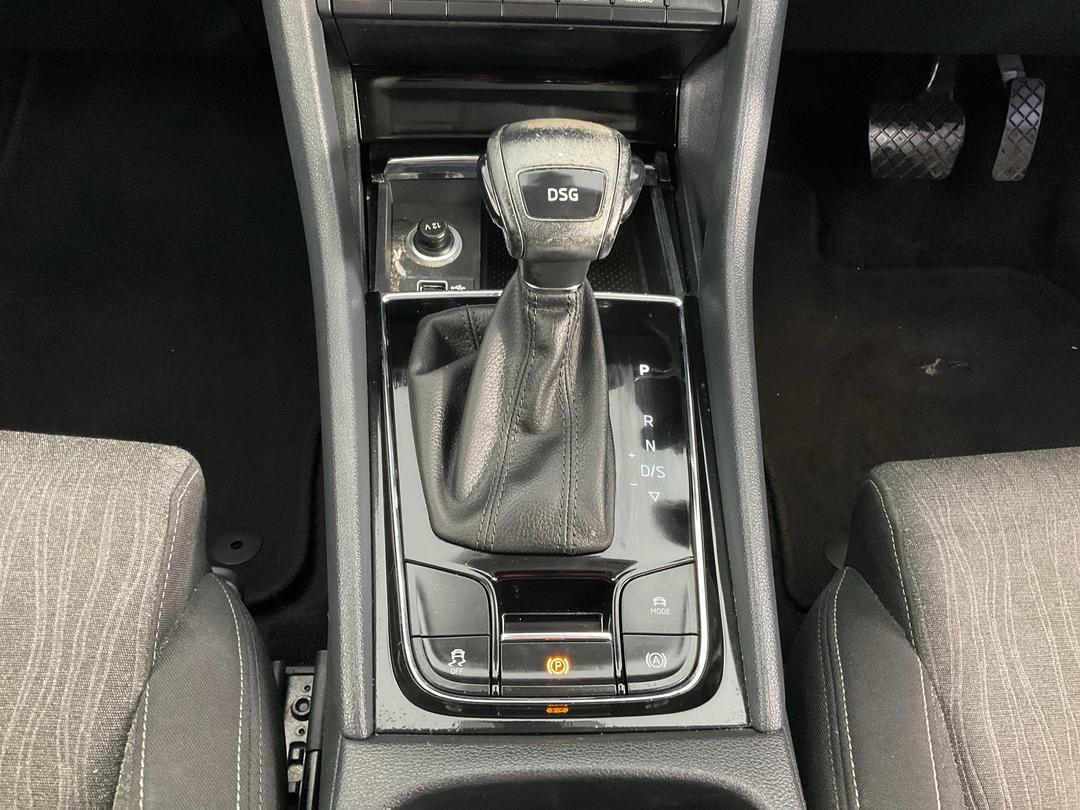 Photo '18' of Skoda Karoq