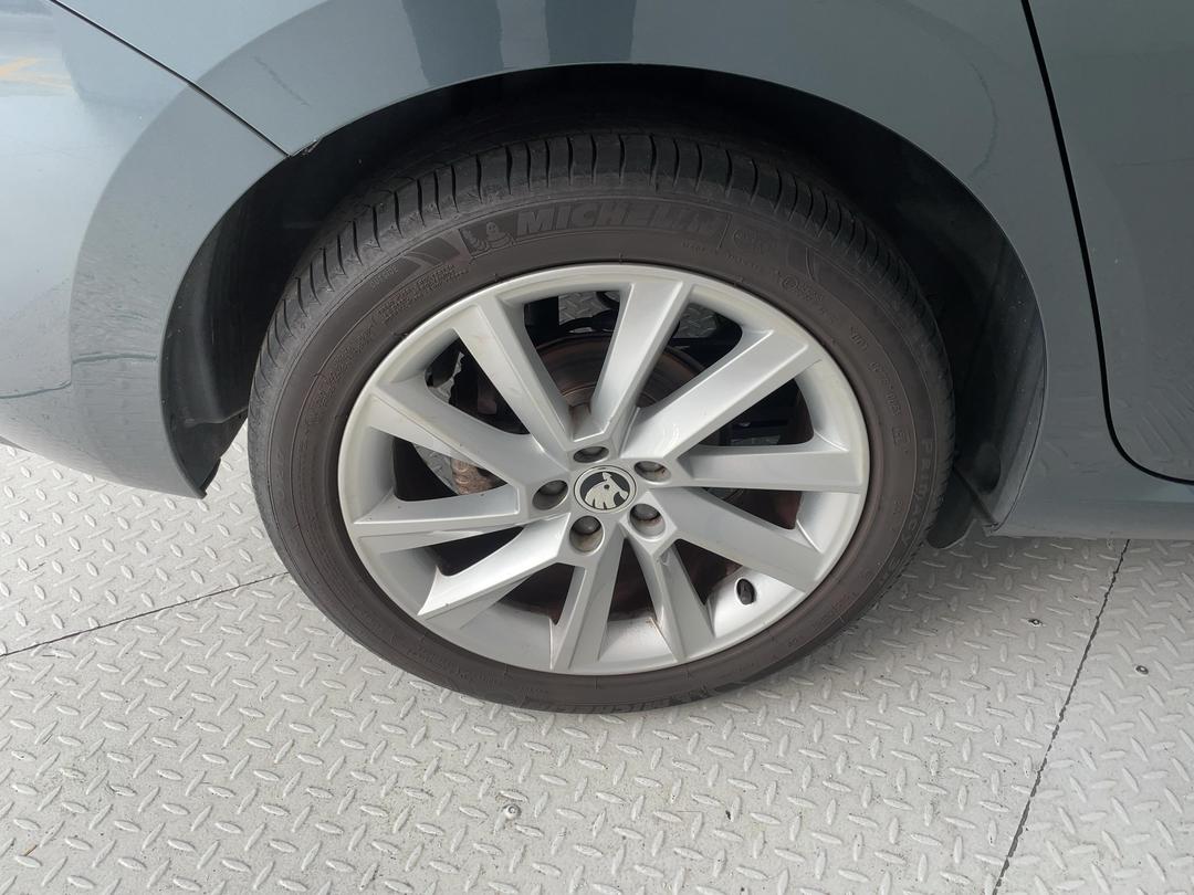 Photo '12' of Skoda Scala