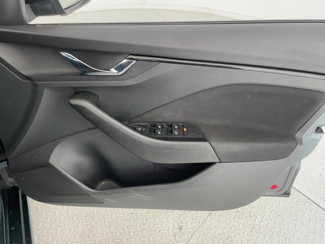 Photo '15' of Skoda Scala