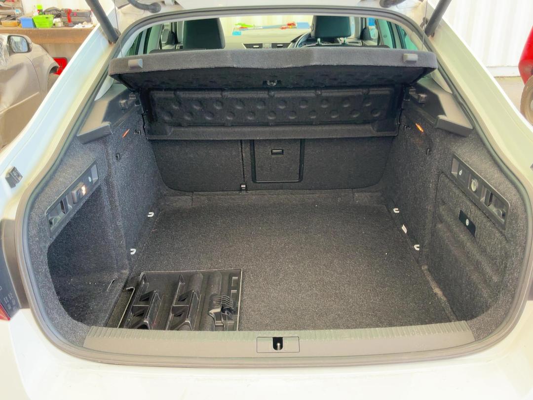 Photo '6' of Skoda Superb Style+ 162KW TSI Photo '6' of Skoda Superb Style+ 162KW TSI