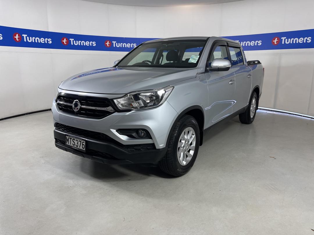 Photo '4' of Ssangyong Rhino