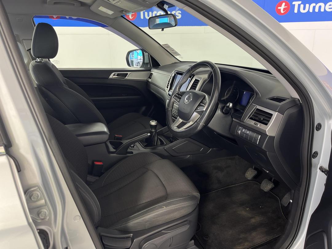 Photo '16' of Ssangyong Rhino