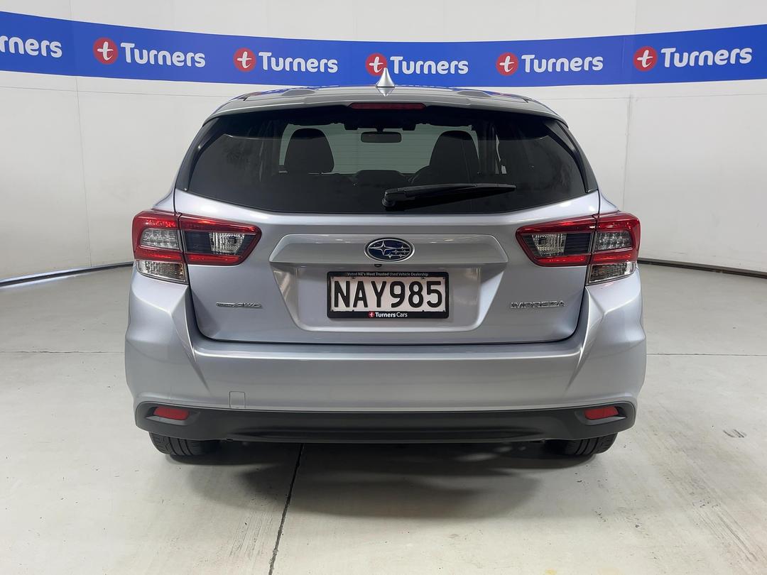 Photo '6' of Subaru Impreza