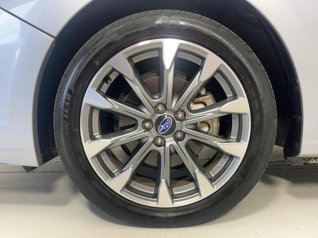Photo '10' of Subaru Impreza