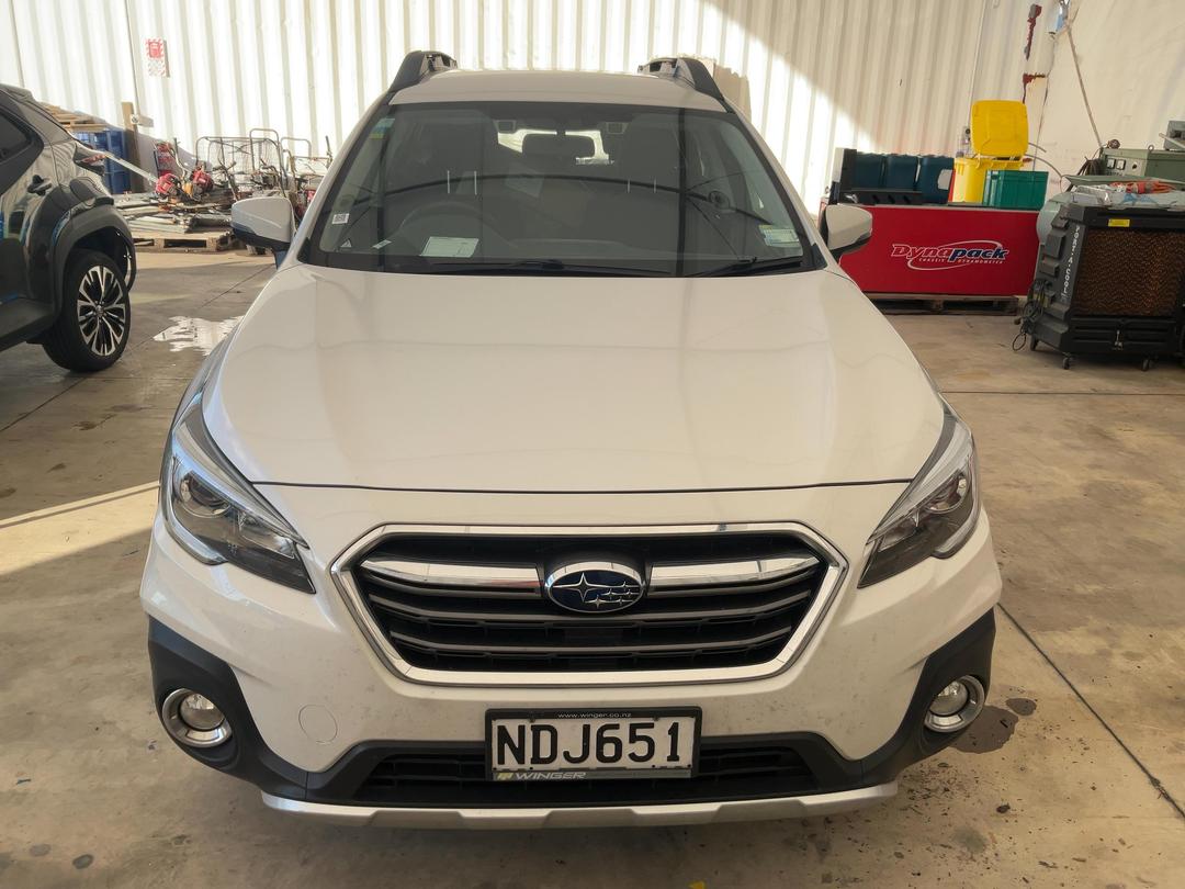 Photo '2' of Subaru Outback