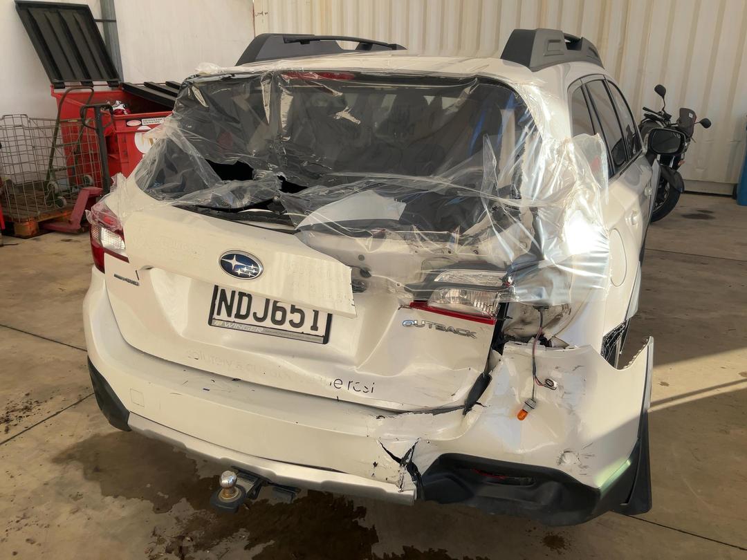 Photo '18' of Subaru Outback