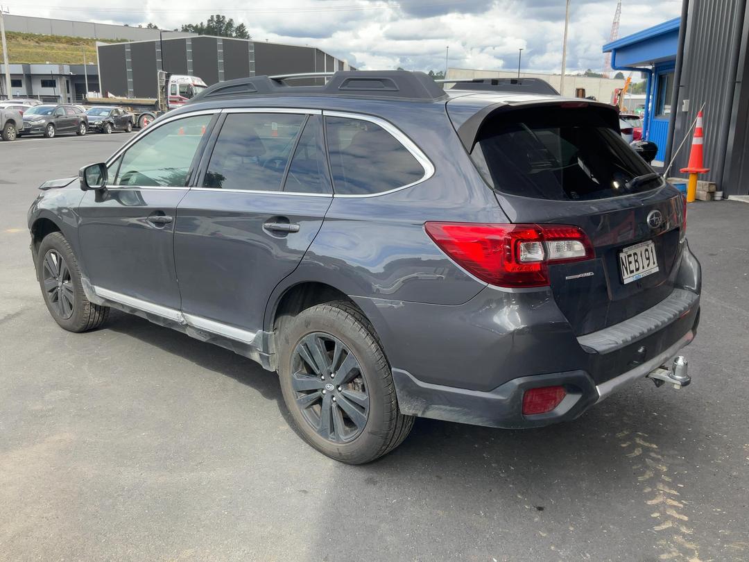 Photo '6' of Subaru Outback 3.6R Photo '6' of Subaru Outback 3.6R