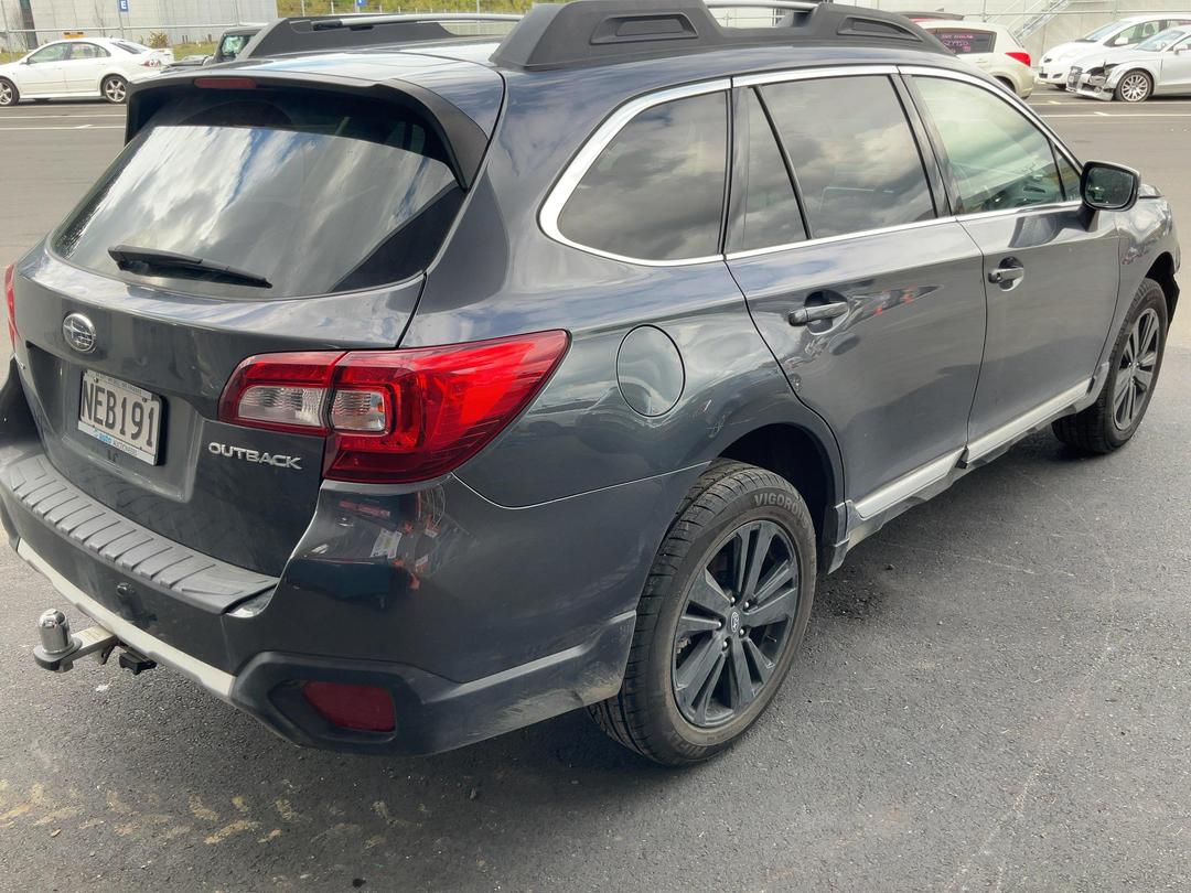 Photo '8' of Subaru Outback 3.6R Photo '8' of Subaru Outback 3.6R