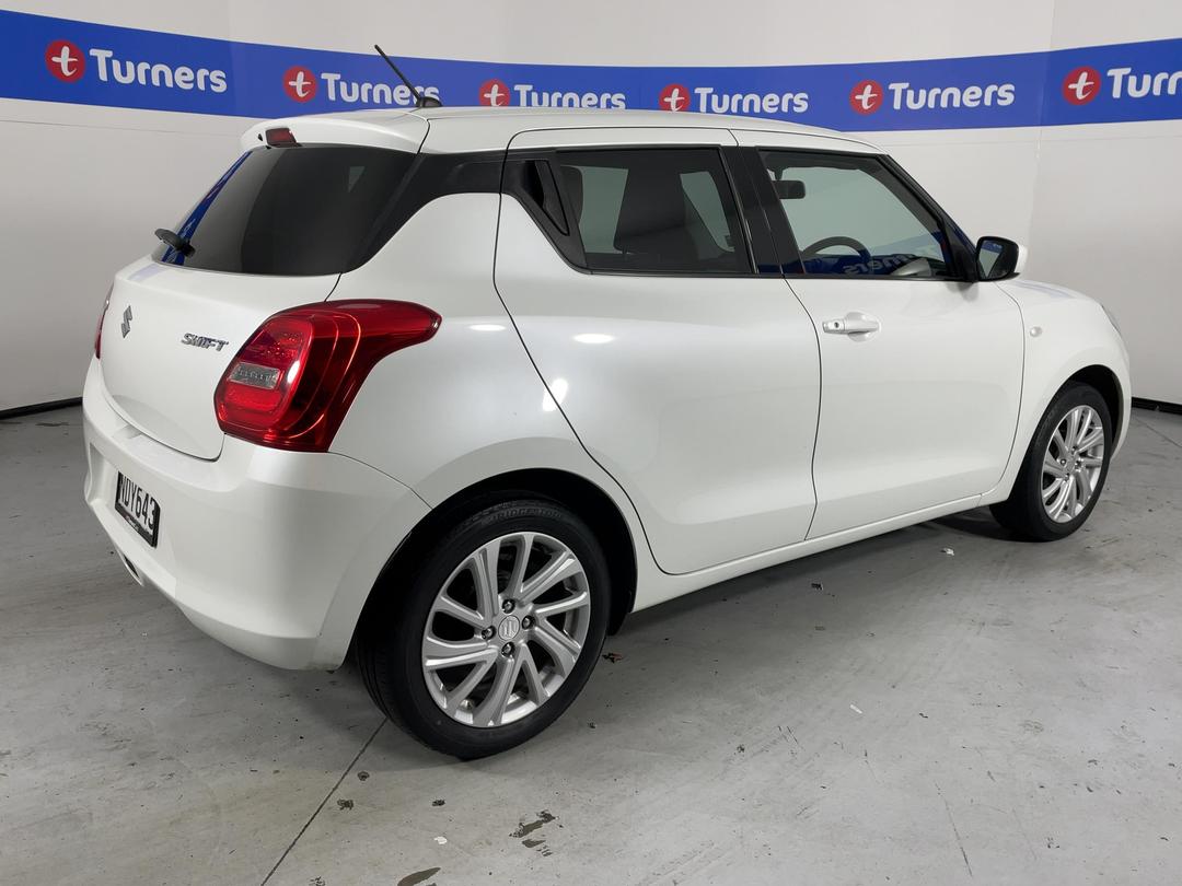 Photo '7' of Suzuki Swift
