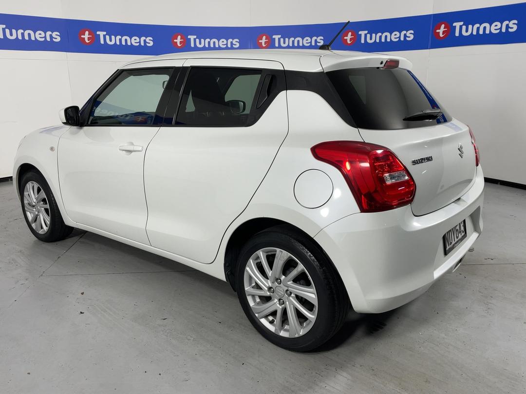 Photo '5' of Suzuki Swift