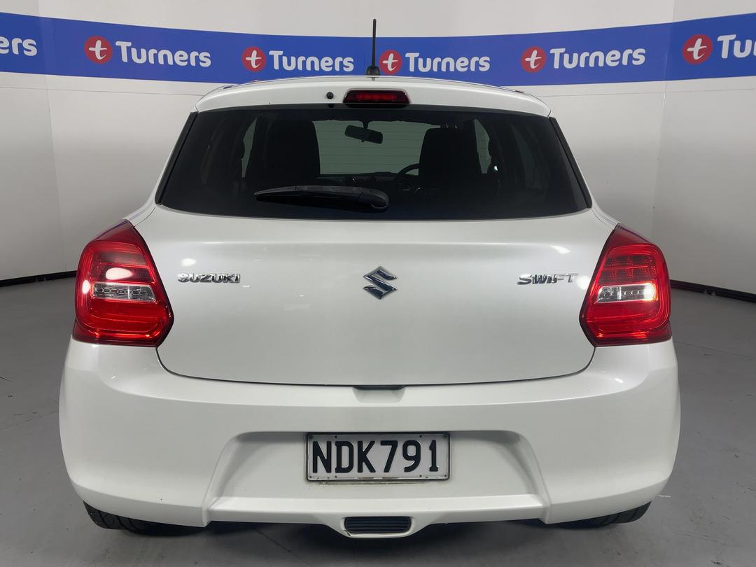 Photo '6' of Suzuki Swift